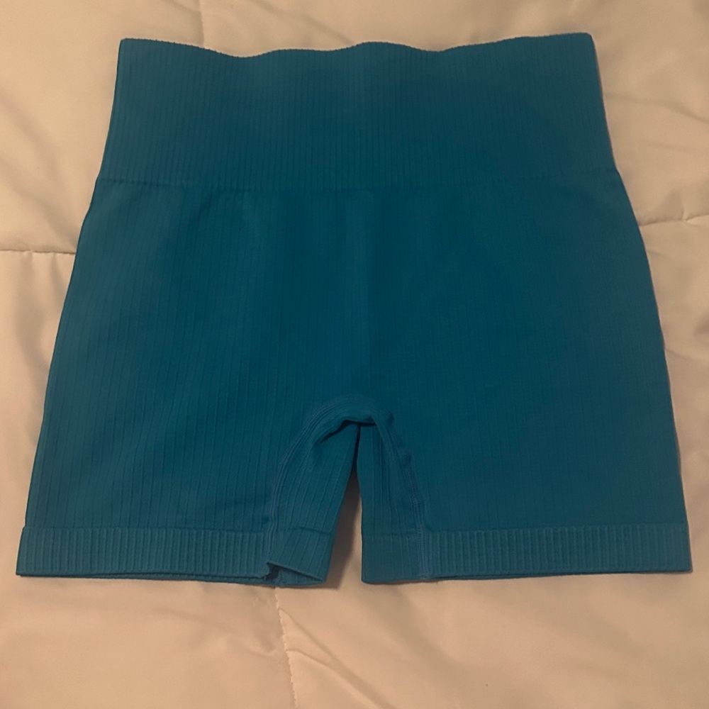 Blue Two-Piece Set - Picture 5 of 6